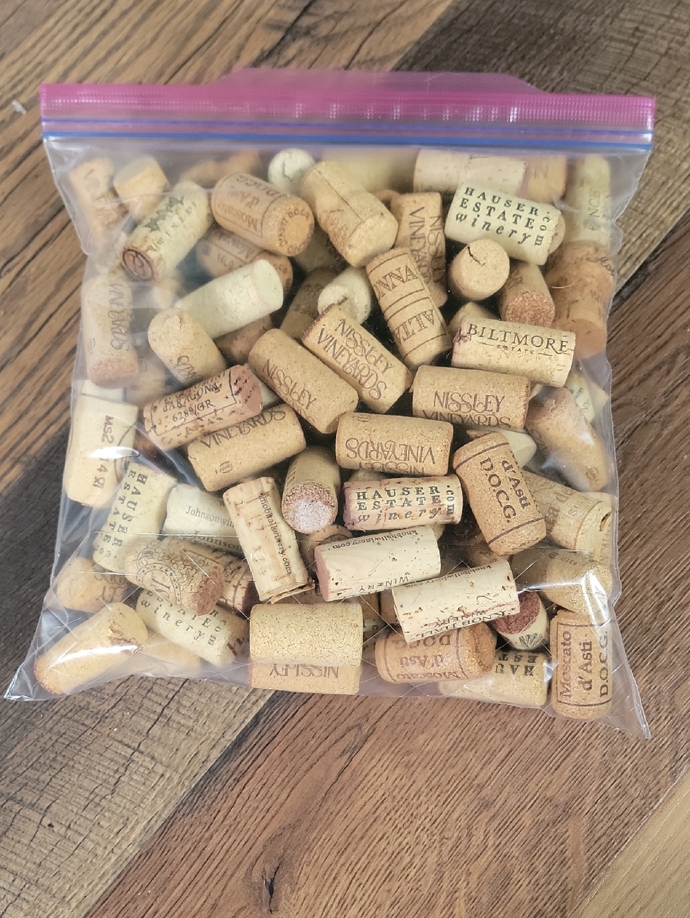 Bag of Mixed Wine Corks - Natural Corks 100 Corks For Crafts Or Decor